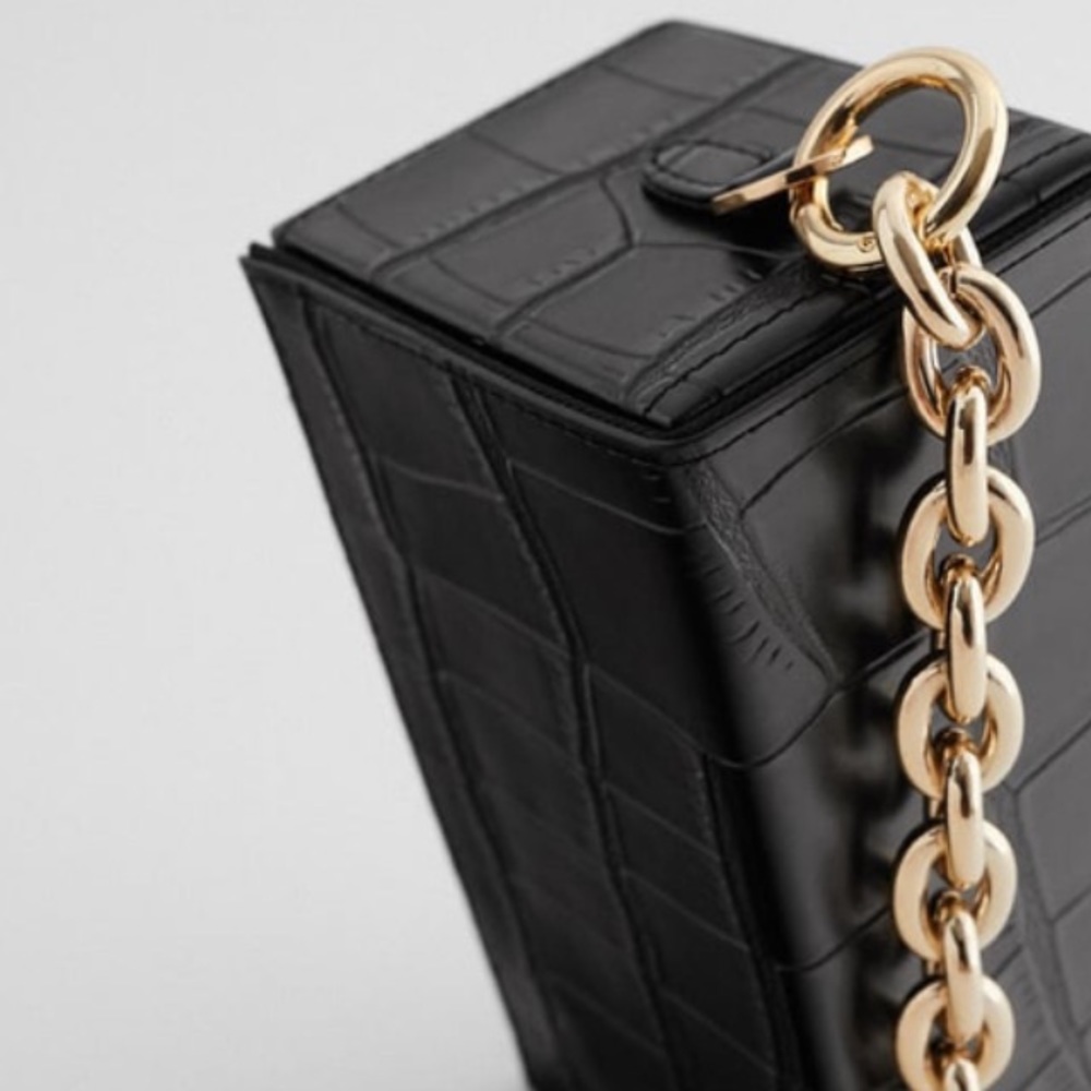 Zara black croc embossed box bag with chain - Picture 3 of 8